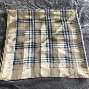 SOLD Beautiful vintage Burberry scarf.